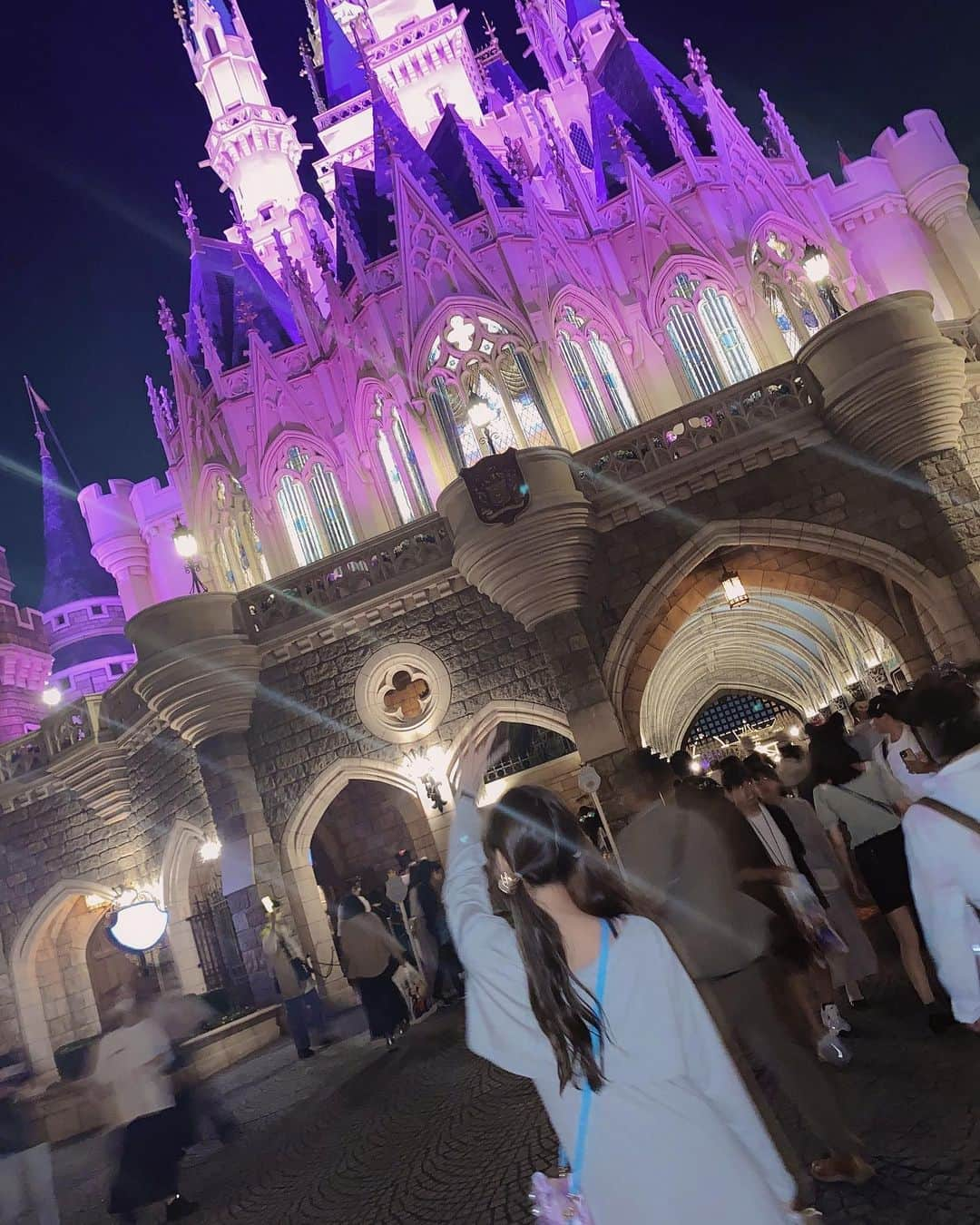 星奈あいさんのインスタグラム写真 - (星奈あいInstagram)「よる🏰🐭🎀✨  #Disney #Disneyland #cinderellacastle  #星奈あい」6月21日 21時57分 - hoshina_r18