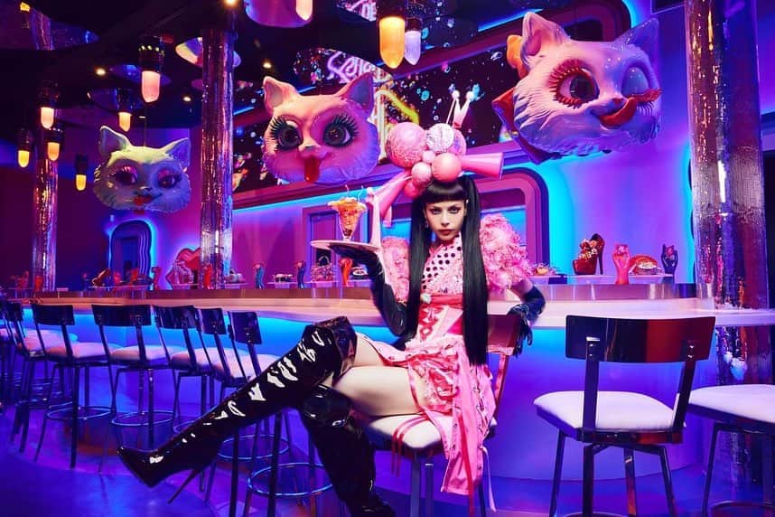 増田セバスチャンのインスタグラム：「📢Finally! Sushi restaurant SUSHIDELIC by Sebastian Masuda will open in SoHo, New York on June 28. Sushi+Delicious, Sushi+Psychedelic. Please take this new spot with your eyes, tongue, and all five senses. @sushidelic.nyc   📢6月28日 ニューヨーク・SOHOに増田セバスチャンによる寿司レストラン「SUSHIDELIC」がオープンします！Sushi+Delicious, Sushi+Psychedelic。目で、舌で、五感全てでこの新スポットを味わってください。 @sushidelic.nyc  #sushidelic #sebastianmasuda #増田セバスチャン」