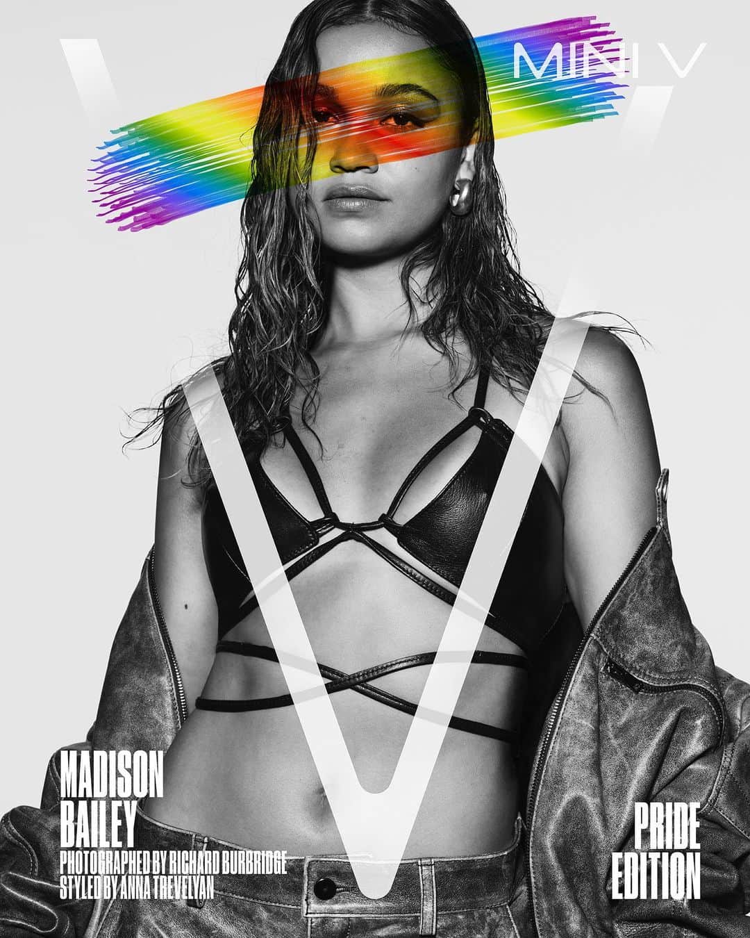YOOX.COMのインスタグラム：「There she is! @madisonbaileybabe is the digital cover star of the #PRIDE edition of @minivmag!  Photographed by @richardburbridge and styled by @annatrevelyan in #8byYOOX clothing, the Outer Banks actress opens up about what Pride means to her and how she came to terms with her sexuality.  Read the full interview on the MINI V website 🌈」