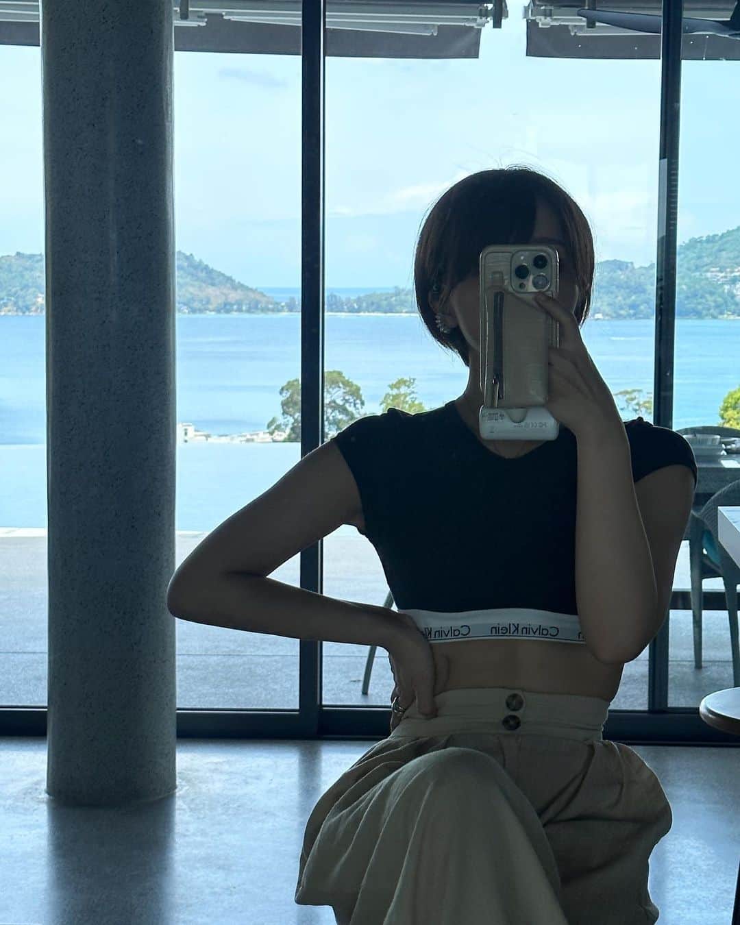 のインスタグラム：「@calvinklein」