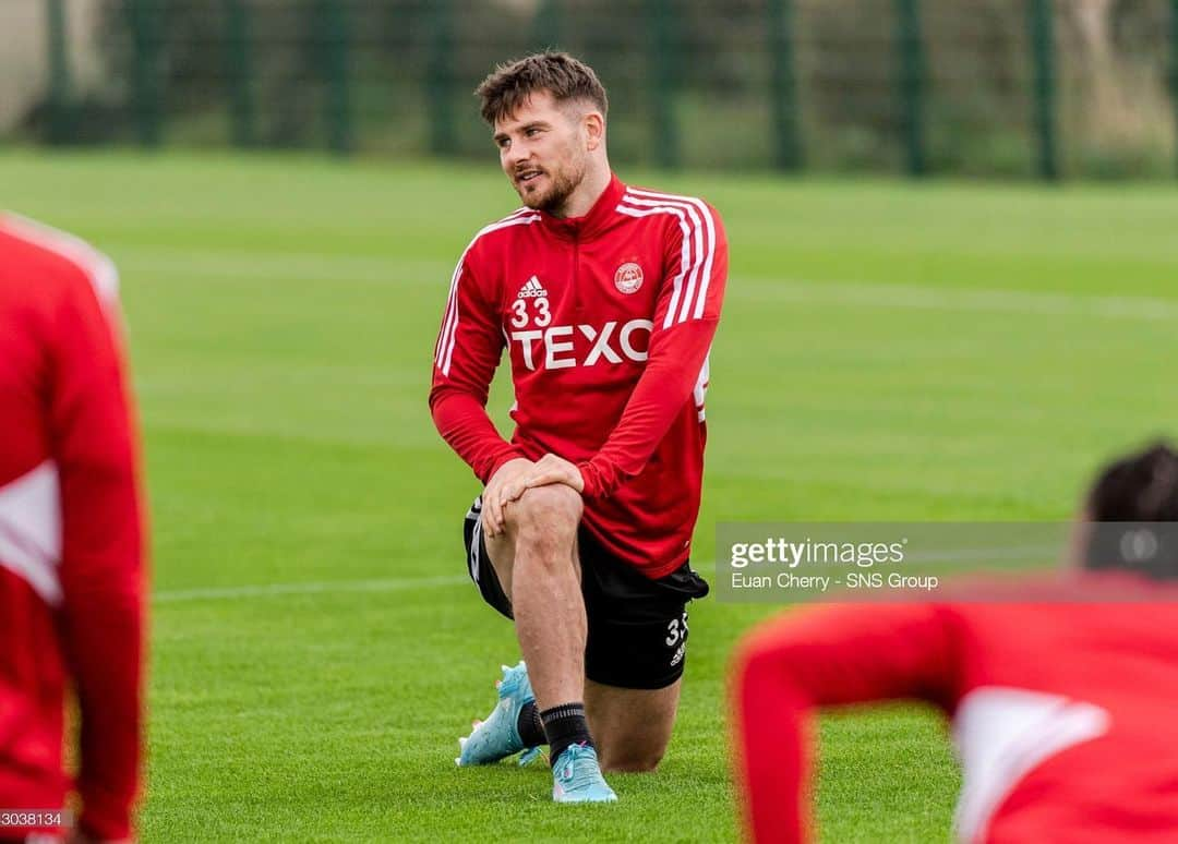 マシュー・ケネディさんのインスタグラム写真 - (マシュー・ケネディInstagram)「Thank you to everyone involved @aberdeenfc for the last 3.5 years. I wish you all the best for the future and enjoy Europe next year👍🏼❤️」6月21日 22時40分 - mattykennedy33