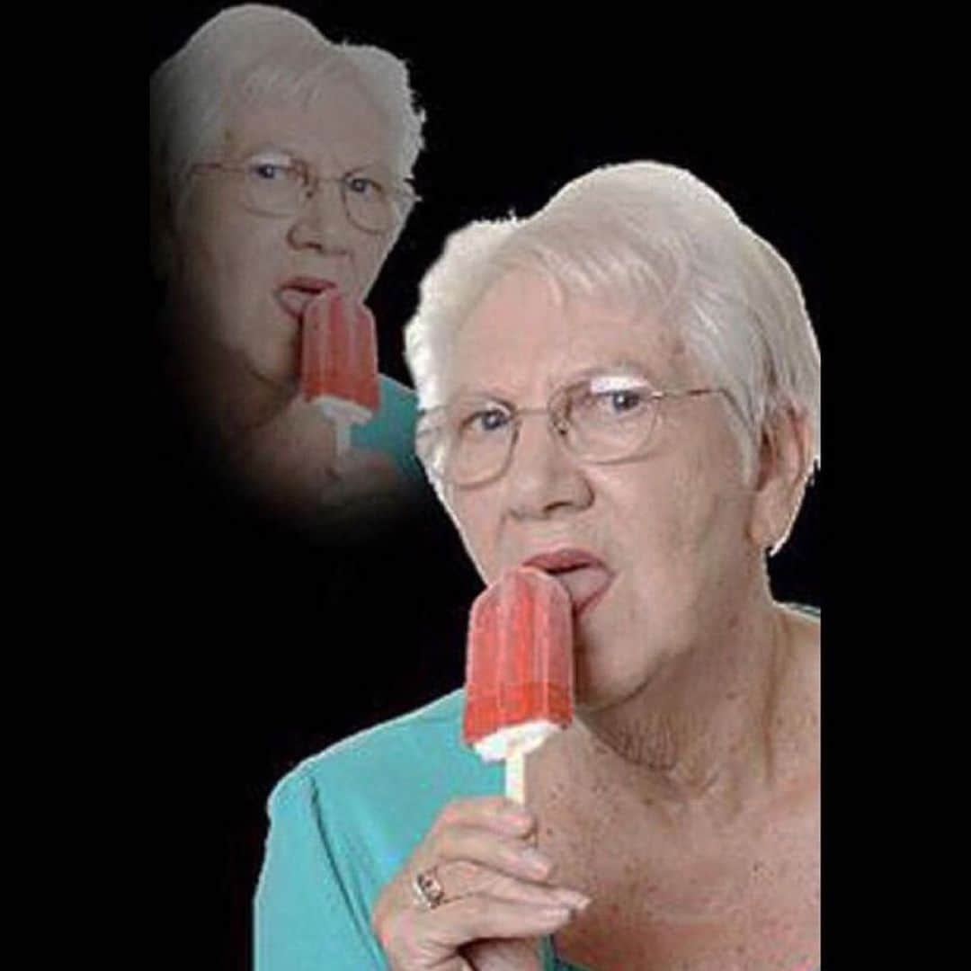 のインスタグラム：「#wednesdee Summer is here! #summer #popsicles」