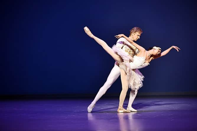 上野水香さんのインスタグラム写真 - (上野水香Instagram)「Memories from Taiwan 2  #swanlake 🦢✨✨  つづきまして 白鳥の湖　編です。」6月21日 22時42分 - mizukaueno