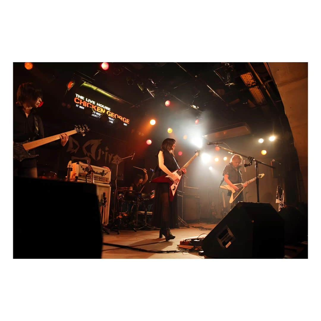 D_Driveさんのインスタグラム写真 - (D_DriveInstagram)「【D_Driveライブ＆イベント情報】  ■2023/7/2㈰ 神奈川　新横浜Strage D_Driveフロアライブ vol.8  （1部2部の2回公演）  ■2023/7/15㈯ 大阪　吹田TAKE FIVE  D_Driveフロアライブ vol.7 （フロアライブDAY）  ■2023/716㈰ 大阪　吹田TAKE FIVE  D_Driveフロアライブ vol.7 （リクエストソングDAY）  ■2023/7/17㈪ 大阪　十三jugar ファンクラブ限定イベントD_DriveR's Roomランチイベント in Osaka  ■2023/7/22㈯ 愛知　名古屋ell.SIZE プロジェクトD  ■2023/7/23㈰ 滋賀 Eleven Guitars 2F Hall Direct hit in 滋賀  ■2023/8/12㈯ 兵庫　神戸Bar Haccho ファンクラブ限定イベントD_DriveR's Roomディナーイベント in Kobe   ■2023/8/13㈰ 兵庫　神戸Always  D_Driveフロアライブ in Kobe   ■2023/8/19㈯ 静岡　三島afterBeat  Direct hit in 三島 vol.2  ■2023/8/20㈰ 千葉　本八幡ルート14 プロジェクトD本八幡公演  ■2023/9/9㈯ 島根　出雲アポロ プロジェクトD 出雲公演  ■2023/9/10㈰ 広島　福山Music Factory プロジェクトD 福山公演  ■2023/9/16㈯ 東京　新宿クロウダディクラブ SOUL OF ROCK 98  ■2023/9/17㈰ 神奈川　厚木サンダースネイク HARD ROCK ANTHEM vol.4  ■2023/9/18㈪ 埼玉　西川口Hearts Hearts presents While Lotta Distortion   詳細はD_Driveウェブサイトへ ddrive-official.com」6月21日 22時49分 - d_drive_official