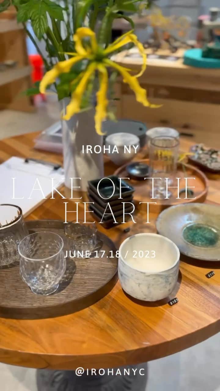 大塚良子のインスタグラム：「. 無事にIROHA NY @irohanyc の展示販売受注会を終え、やっと一息つきました。  とても和やかな雰囲気のなか 沢山の方々にお越し頂き本当に嬉しかったです！  何とも贅沢なJAZZ LIVEをしてくださった皆さま、 @aki_ishiguro_ , @takutrumpet , Sam Bevan   素敵なスペースを貸してくださった @cibone.brooklyn  今川さま、 @taku___3___htn   参加してくださった作家の皆さま、  サポートしてくれた皆んな、 お越しくださった方々、 本当にありがとうございました。  目標を達成できたのも皆さんのお陰です。 心よりお礼申し上げます。  Our exhibition has ended successfully. @irohanyc  We were really happy that many people came to see us at the exhibition / Sales order event.  I think it was a very good event as the our effort to share the wonderful Japanese craft techniques and its stories.  Thank you.  IROHA NY Lake of the Heart” –  Pottery Exhibition and Shopping/Order Event -  June 17.18   参加作家 Kousaku Iitaka @iitaka_kousaku  Shigeru Inoue @momohinashige  Masahiro Tai @glass_tai.m  Kojiro Baba (Bunsho Kiln) @bunshogama  Hizumi Touge sha @hizumitougesha  Makomako @makomakola」
