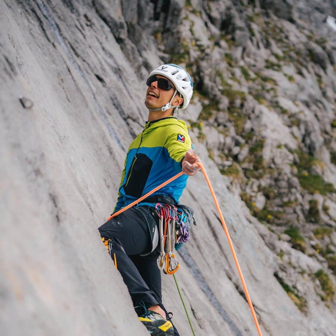 ミレーのインスタグラム：「All set for your summer climb? Check this out, it’s made for all you die-hards out there. The @millet_mountain Trilogy Lightgrid Hoodie strikes the perfect balance between breathability, warmth, and low weight. It’s definitely a contender for ‘new climbing must-have’!  📸 @antoine.mesnage  #Polartec #MadeWithPolartec #Millet #PowerGrid」