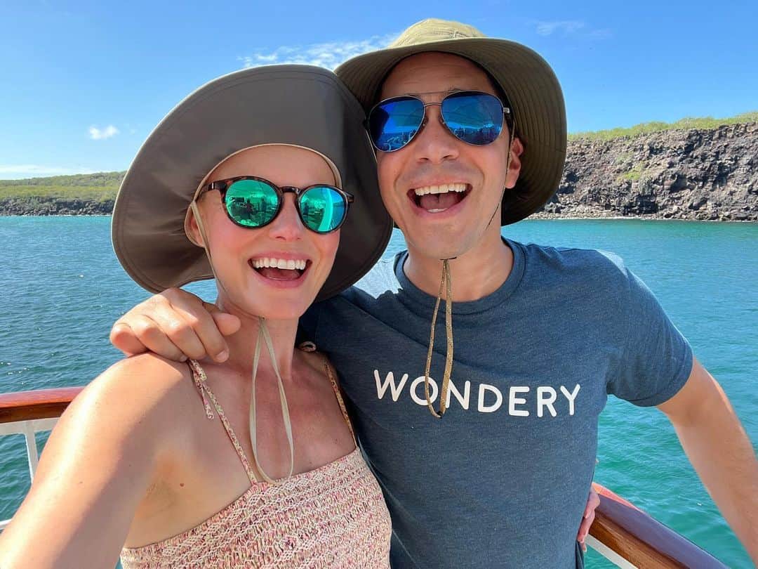 ケイト・ボスワースのインスタグラム：「Officially summer! ☀️」