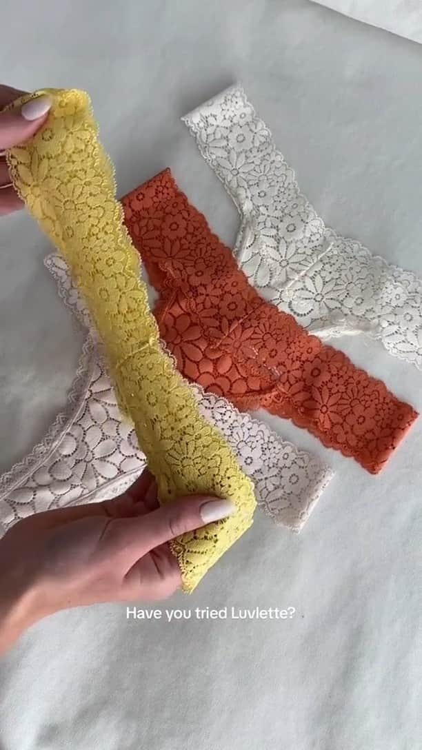 SHEINのインスタグラム：「Light and bright intimates for summer! ☀We‘re totally making it a thing ✨ @sophieannaston  🔎1874891 1874907 1874906 1874893  #SHEIN #SHEINforAll #SHEINstyle #fashion #chic」