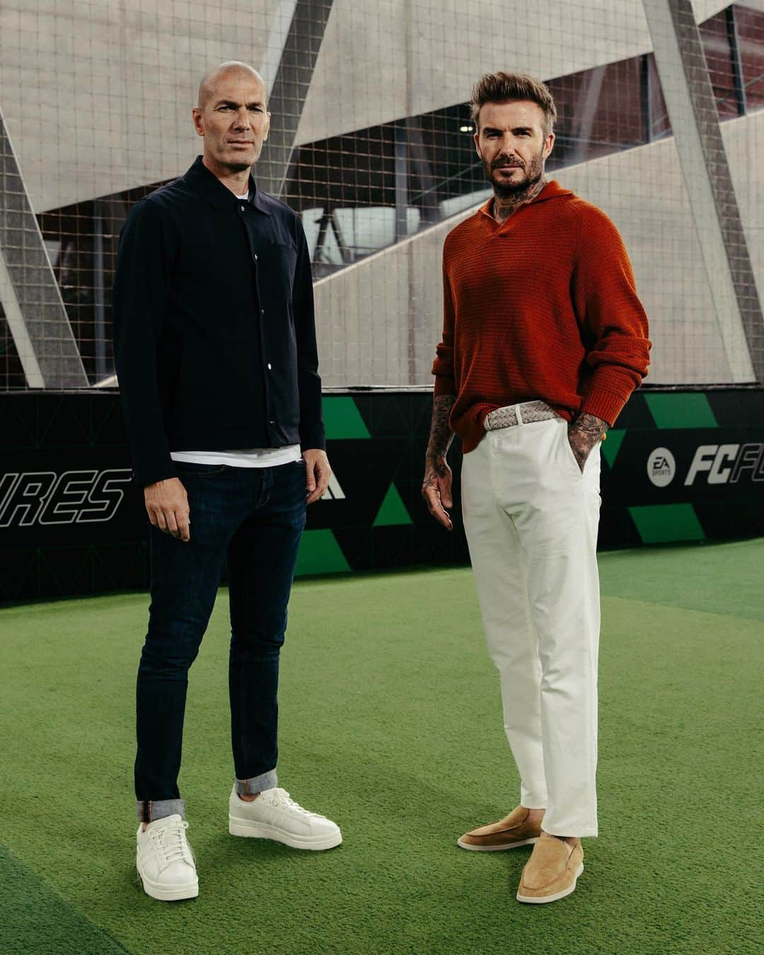 デビッド・ベッカムさんのインスタグラム写真 - (デビッド・ベッカムInstagram)「Always great to see you my friend @zidane 🤍💙 #EASPORTSFC #Z5」6月22日 0時41分 - davidbeckham