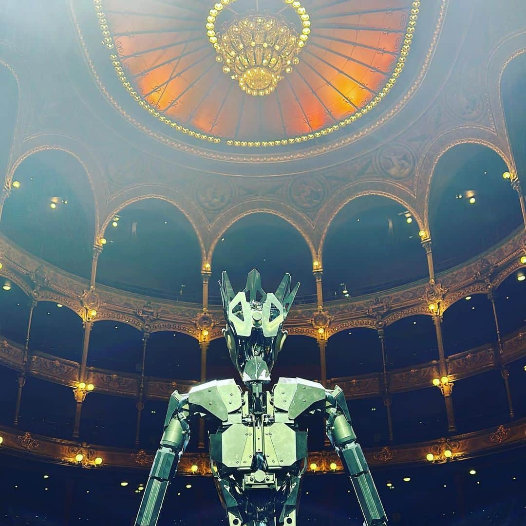 渋谷慶一郎のインスタグラム：「Finally today premiere for Android Opera MIRROR in Paris.」