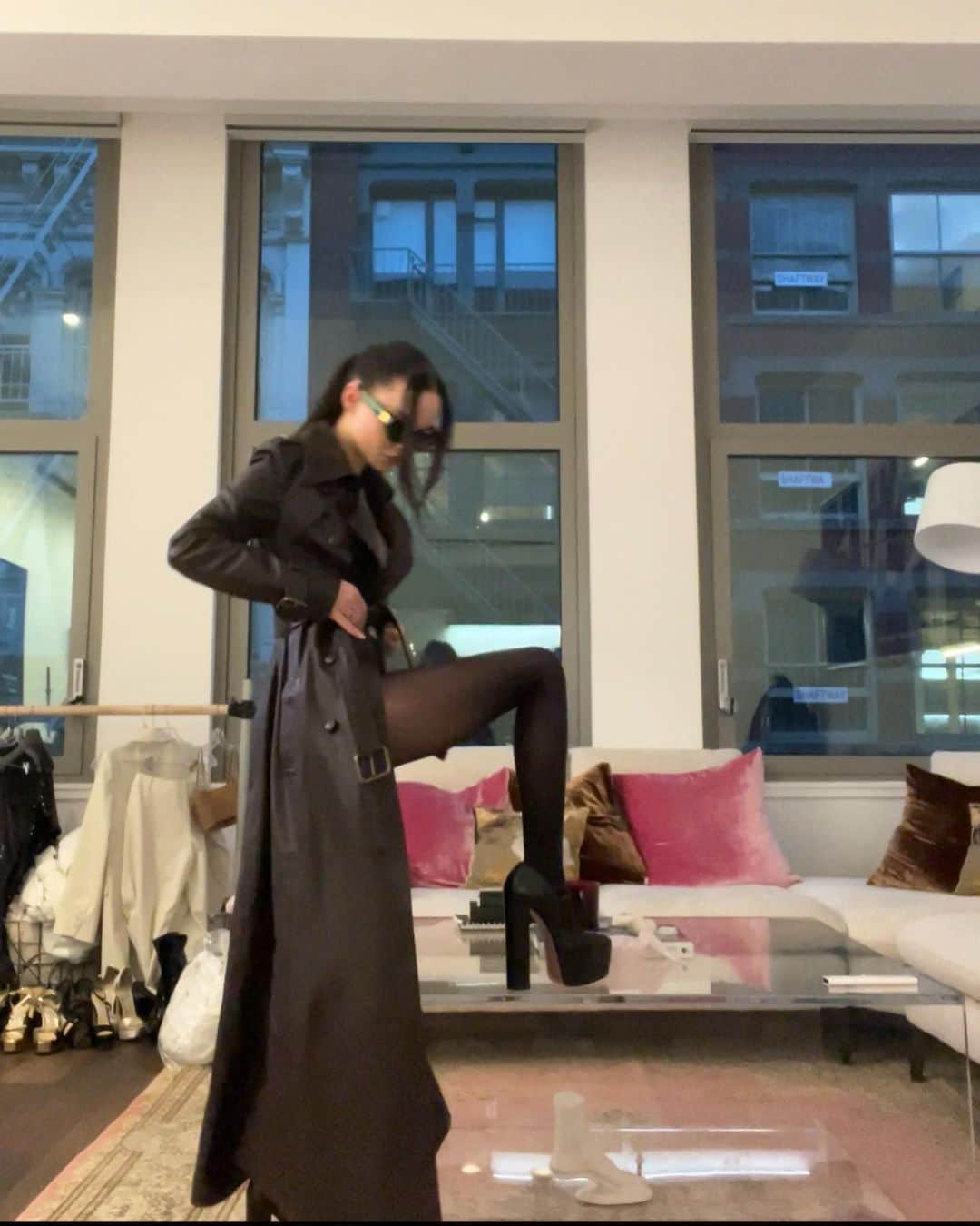 のインスタグラム：「early mornings/late nights in @coach 🧸」