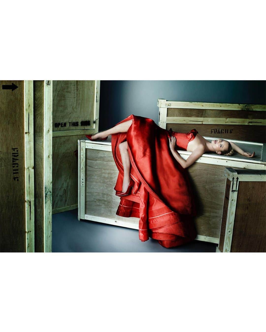 マリオ・テスティーノさんのインスタグラム写真 - (マリオ・テスティーノInstagram)「TESTINO ARCHIVE, KATE MOSS, 2012」6月22日 2時04分 - mariotestino
