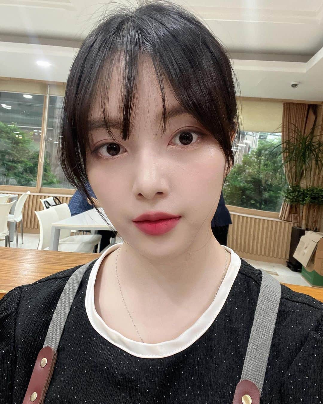 スジン のインスタグラム：「매주 수요일마다 하는 교회 카페봉사☕️  여러분 커피 드시러 오세용☺️♥️🖤☕️💛🍑🌼」