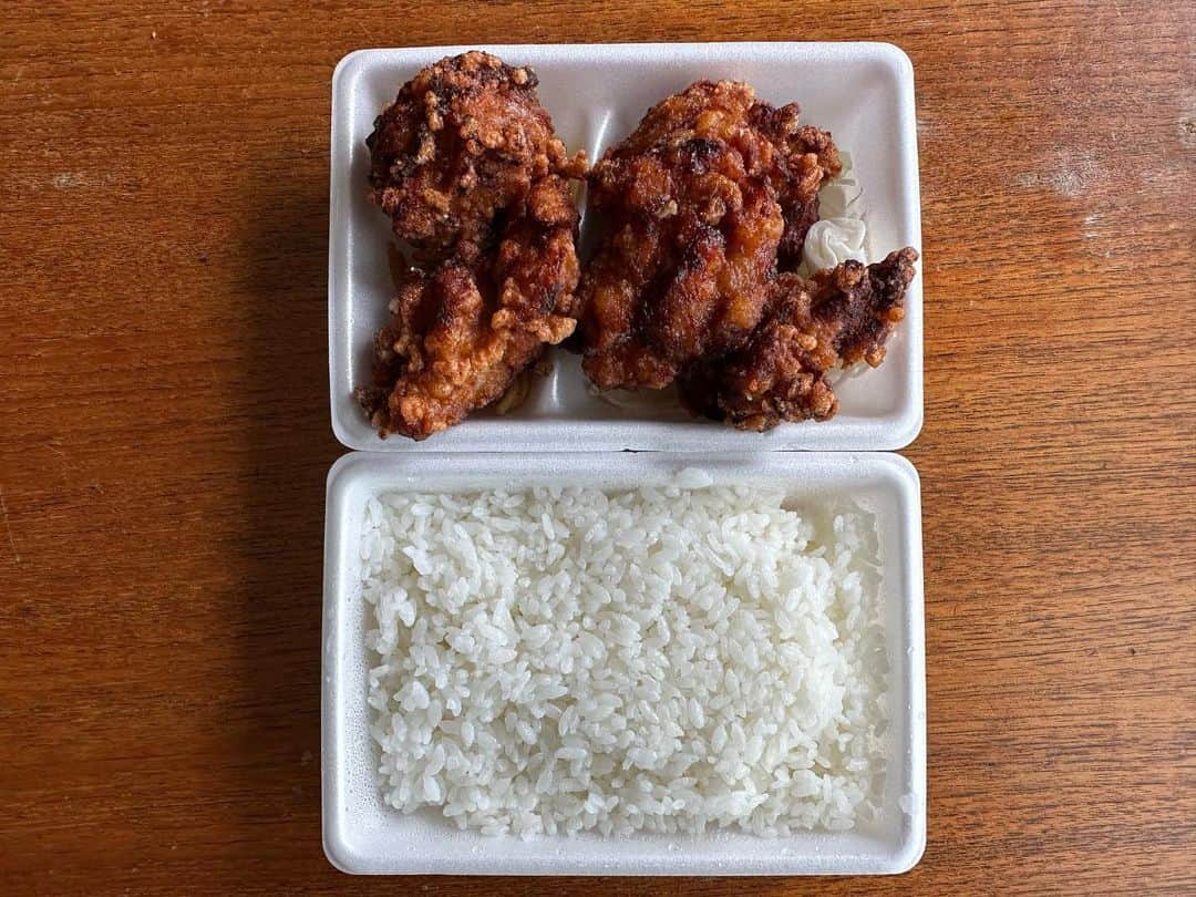栗田善太郎さんのインスタグラム写真 - (栗田善太郎Instagram)「ダイエット中につき、 鶏肉ばかり食べてる。 鶏肉は衣や皮が美味かったんだと知る52歳  2ヶ月半振りに唐揚げ  食べるならここだなと。」6月22日 13時03分 - kurizen01
