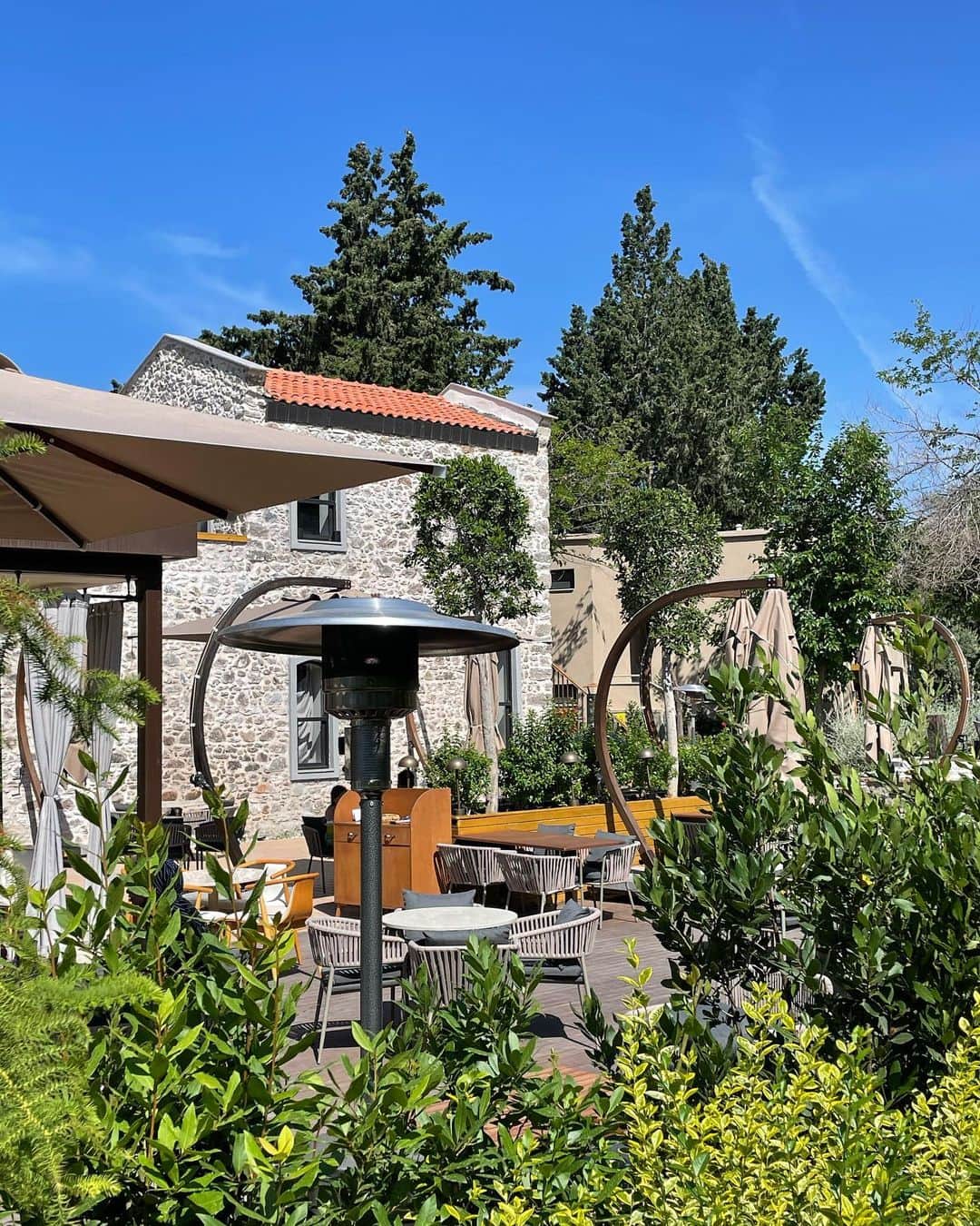 ヴィクトリア・ツラノーヴァさんのインスタグラム写真 - (ヴィクトリア・ツラノーヴァInstagram)「@helissuites ...