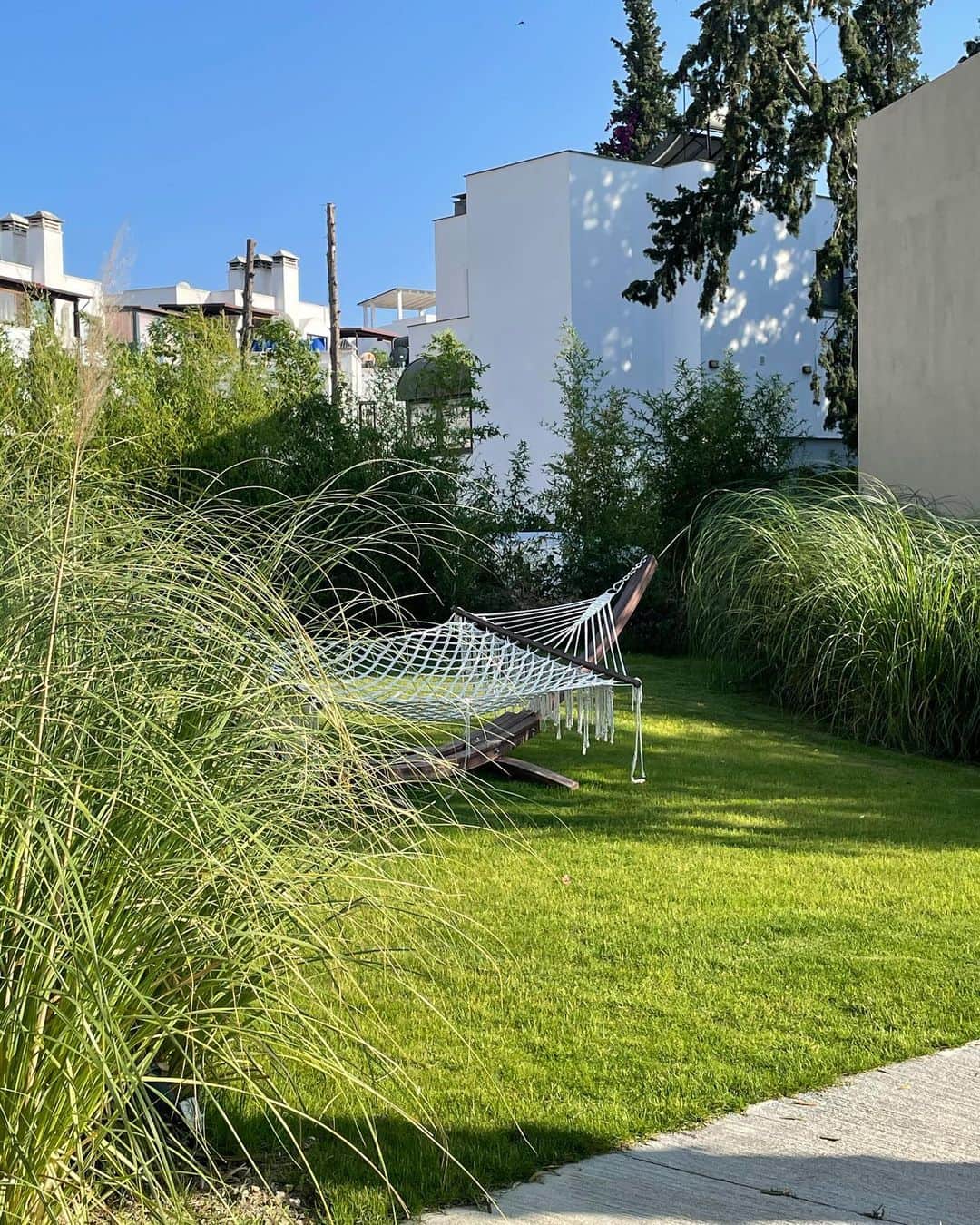 ヴィクトリア・ツラノーヴァさんのインスタグラム写真 - (ヴィクトリア・ツラノーヴァInstagram)「@helissuites ...