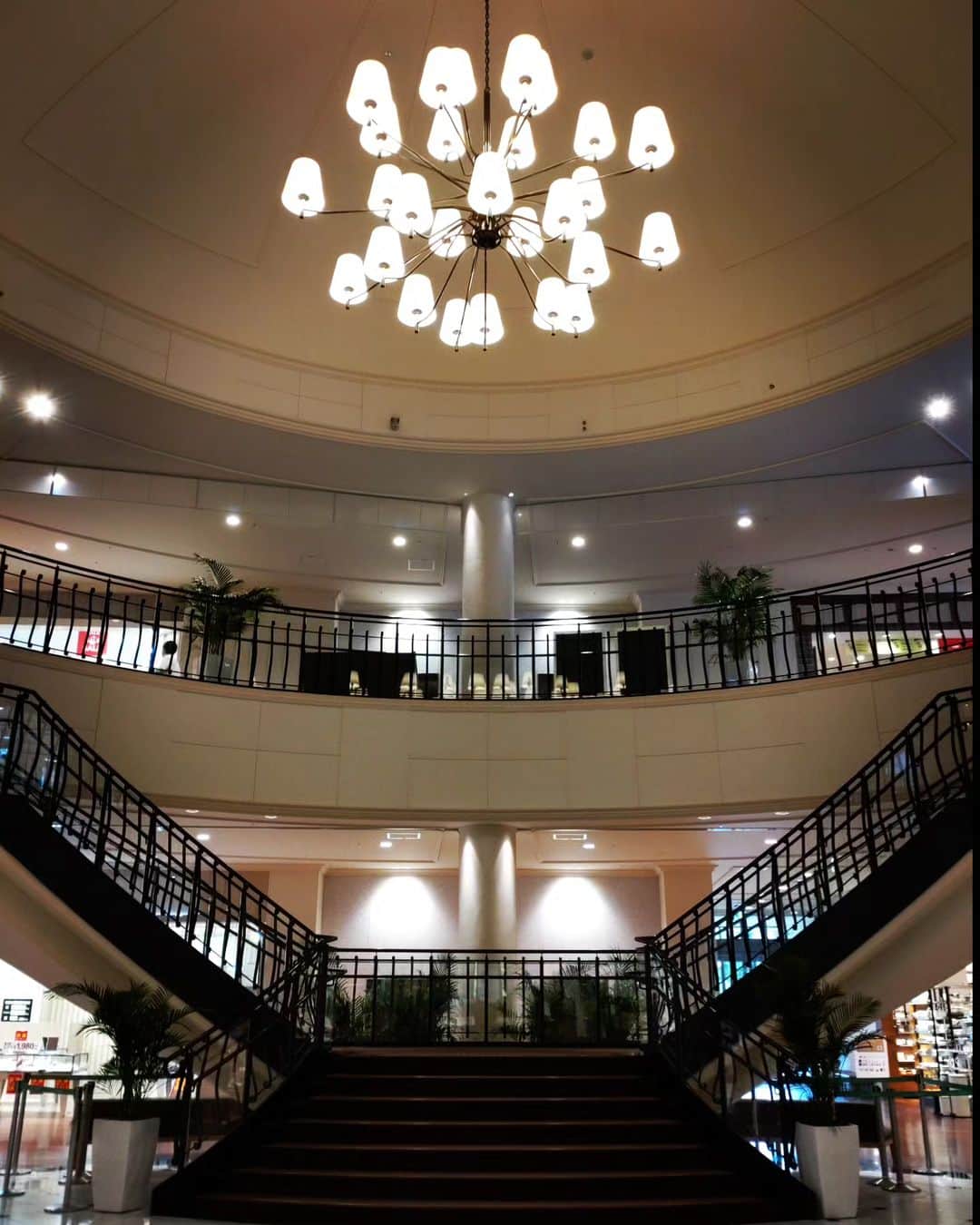 寺坂直毅のグルメインスタ