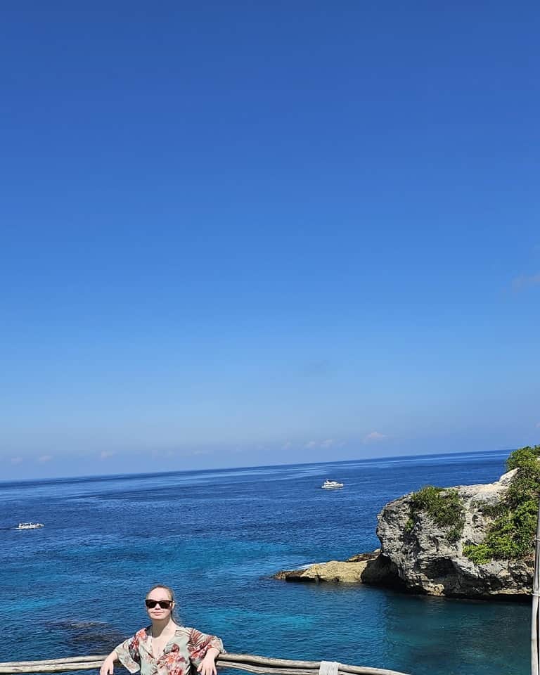 マデリン・スチュアートのインスタグラム：「Perfect location for a holiday Blue Lagoon Avia Villa」