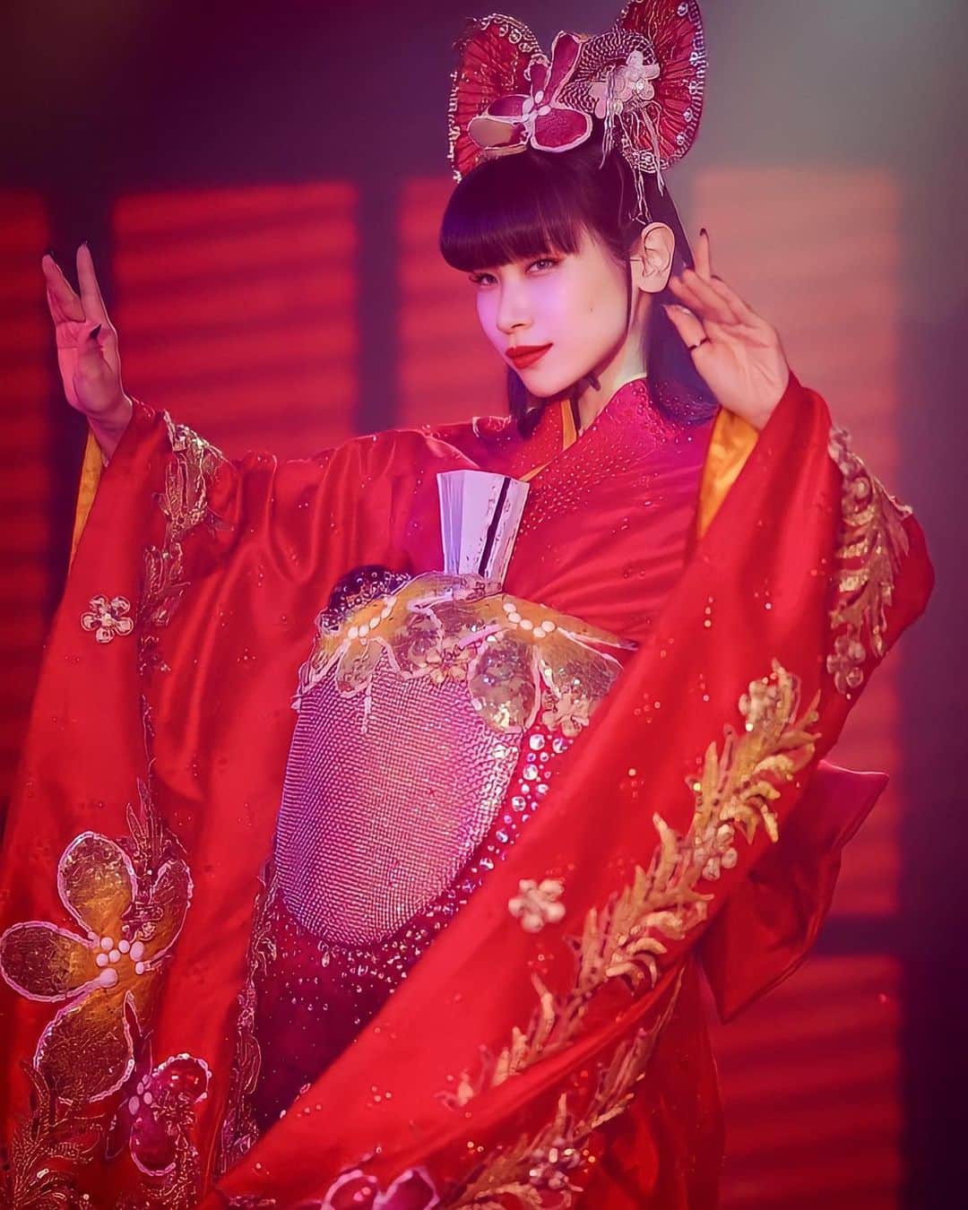 IBUKIさんのインスタグラム写真 - (IBUKIInstagram)「🏮🏮🏮🏮 . . . 2023.6.22 . 名古屋店ゲスト出演 最終日、参りましょう🪭 . . . . #バーレスク東京 #六本木 #バーレスクts #錦 #栄 #着物 #吉原 #遊女」6月22日 13時21分 - ibuki_burlesque