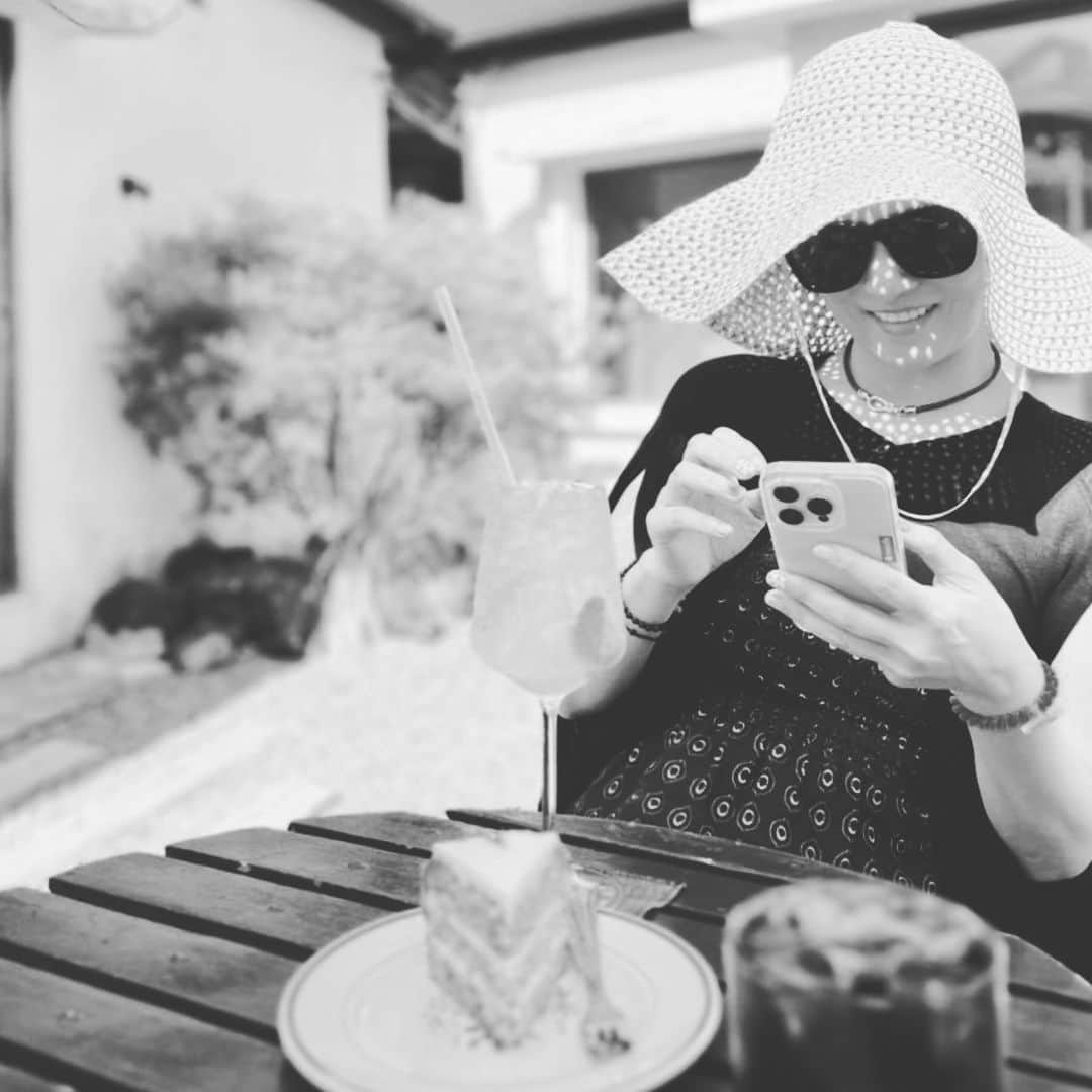 キム・ソナさんのインスタグラム写真 - (キム・ソナInstagram)「#teatime 🫖☕️🍰」6月22日 13時17分 - kimsuna_official