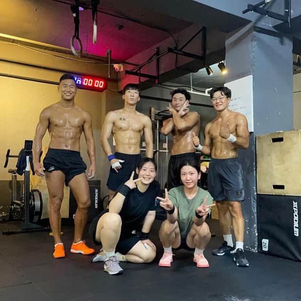 のインスタグラム：「훈련맨버  いつメン」