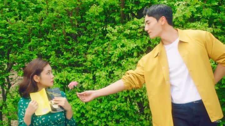 イム・ジヒョンのインスタグラム：「클레지콰이 baby 음원에 피처링으로 참여하고, 뮤직비디오 연출을 맡게 되었습니다! 많은 분들께 좋은 노래 되기를 바래요🌸 참여 함께해주신 많은 분들께 감사드려요」