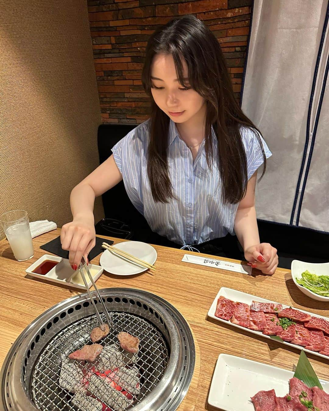 森美生のインスタグラム：「ひさびさ焼肉🫶🏻 渋谷にある金剛園でお店です！ すごい美味しかったしボリューミーだからお腹もいっぱいに🥰  PR @kongoen.shibuya  #渋谷グルメ #焼肉グルメ #渋谷金剛園 #渋谷焼肉 #渋谷ディナー #道玄坂グルメ #道玄坂焼肉」