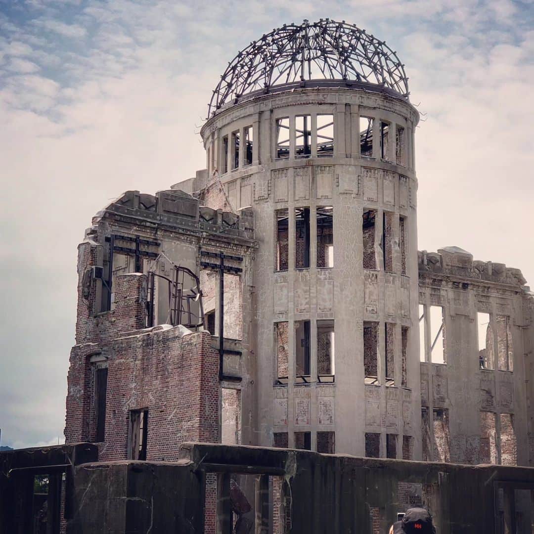 門倉貴史さんのインスタグラム写真 - (門倉貴史Instagram)「講演会まで時間があるので、原爆ドームを見学してきました。  #広島市 #原爆ドーム」6月22日 14時07分 - takashikadokura