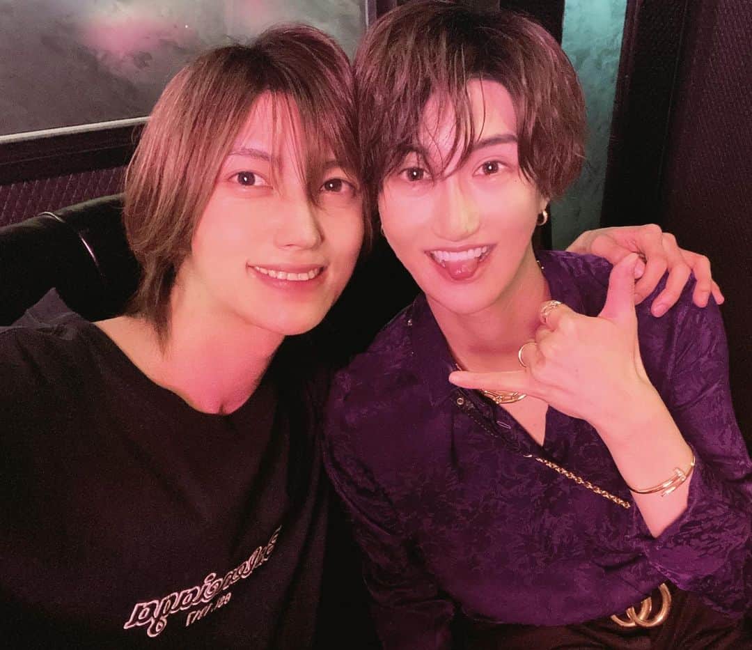 流川楓のインスタグラム：「ベロベロなときの🐯笑 #職業イケメン」
