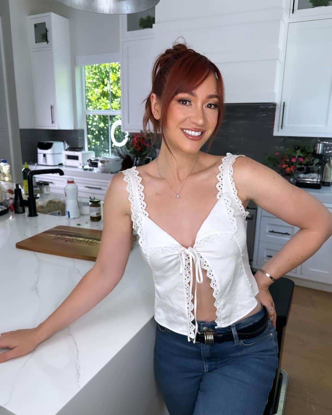 アリーシャ・マリーのインスタグラム：「cooking with alisha or @cookingwithremi 👩🏻‍🍳🍳⏲️🍝  episode going live july 7th YOURE NOT READY BABY!!!! what’s ur fav meal??」