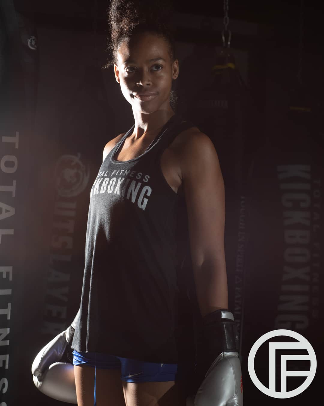 Timo the Fotographerのインスタグラム：「Capturing the essence of a true warrior! 📸✨ ​​​​​​​​​ Meet Atarah, the kick boxer who modeled for the last few posts.  Shot at @tfk_murf   #WarriorWoman #KickboxingInspiration #TFKMurf #FearlessFighter #tfkmurfreesboro #TFK #Kickboxing #sportsphotographer #martialarts」