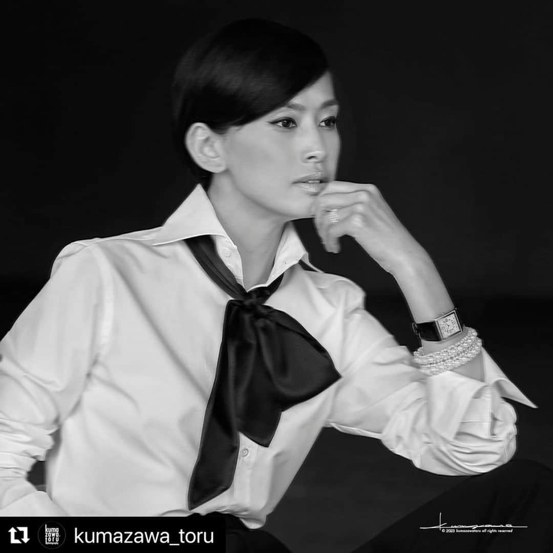 高橋里奈のインスタグラム：「#Repost @kumazawa_toru with @use.repost ・・・ @rina.takahashi_　 Photography by @kumazawa_toru Styling @oshida.hiromi Hairmakeup #fumihirokawahara Outtake from Precious magazine #portrait #fashionportrait #portraitmood #portraitbeuty #bw #bw_lover #bw_portrait #bw_portraits #bnw #bnw_portrait #minimalism #minimalmood #美しいひと … thankyou @kumazawa_toru」