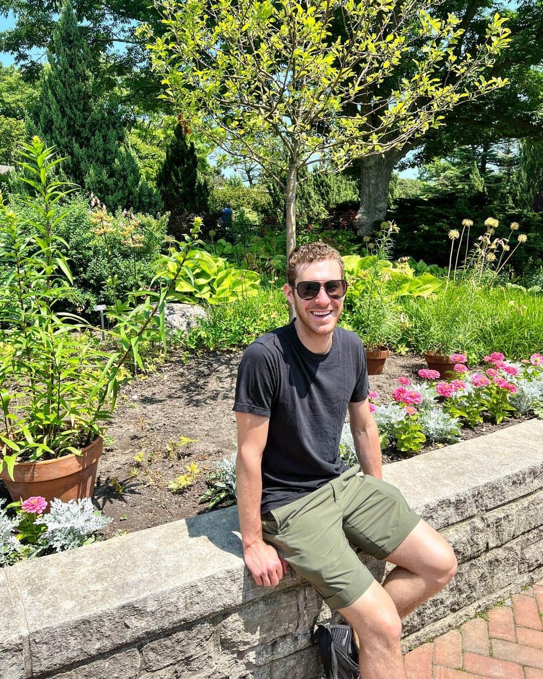ジェイソン・ブラウンさんのインスタグラム写真 - (ジェイソン・ブラウンInstagram)「🌸🌿 #BotanicalGardens @chicagobotanic #植物園   #chicago #summer #garden」6月22日 6時56分 - jasonbskates