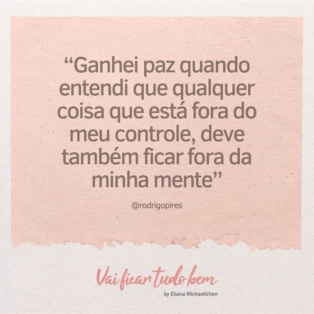 Eliana Michaelichin Bezerraのインスタグラム：「Tem coisas que de perto ou de longe não podemos controlar.  Vc consegue ficar na paz?  Eu estou num bom caminho, não consegui totalmente. 😊  Mande pra quem tá precisando receber essa mensagem.」