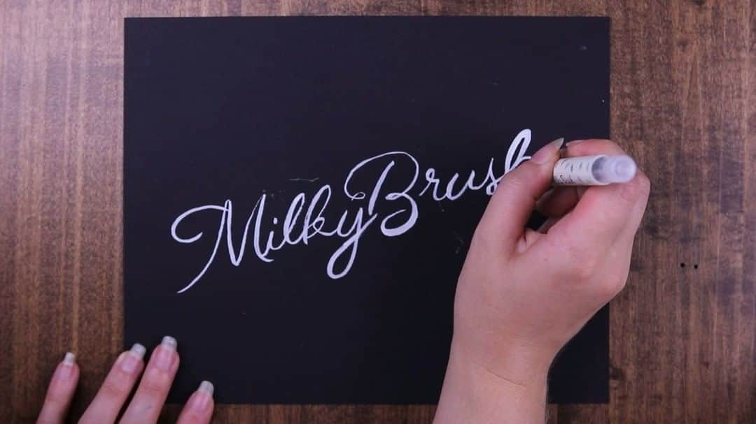 Pentel Canadaのインスタグラム：「A high-quality brush tip that is firm and easy to use. Perfect for full-fledged illustrations and lettering. The white ink is a well-balanced formula that maintains the smoothness of writing, has a high opacity, and the color shows clearly even on dark-colored paper. Pump the button on the back to start the ink flow  Official retailers in Canada (As of June 2023)  BC (Castlegar) Kel Print  http://www.kootenayprint.com/ (Vancouver) The Vancouver Pen Shop https://www.facebook.com/vanpenshop/ (Vancouver) The Original Paper-Ya http://paper-ya.com/  AB (Edmonton) The Paint Spot Art Supplies https://www.facebook.com/PaintSpotArt...  ON (North York) York University bookstore  QC (Baie St. Paul) Librairie Baie St. Paul https://www.facebook.com/LibrairieBai... (Cowansville) Papeterie Cowansville https://www.facebook.com/PapeterieCow... (La Baie) Bureautique Fti https://www.facebook.com/bureautiquefti/ (Marieville)Papeterie ABCD https://www.abcdpapeterie.com/ (Mont-Tremblant) L’apostrphe Plus https://fr-ca.facebook.com/lapostroph... (Nicolet) Papeterie St-Laurent https://www.facebook.com/Papeterie-Sa... (Ste-Marie) Copie Extra Senc https://copie-extra.com/ (St-Sauveur) Papeterie St-Saveur https://www.papeteriestsauveur.com/se... (Val-d’Or) Hamster Papeterie Commercial Val-d’Or https://www.facebook.com/PapeterieCom... (Vaudreuil) Ediitons Vaudreuil Inc. https://www.facebook.com/ImprimerieEd... (Westmount) Avenue des Arts https://www.facebook.com/AvenueDesArt...  NL (Corner Brook) Memorial University bookstore」
