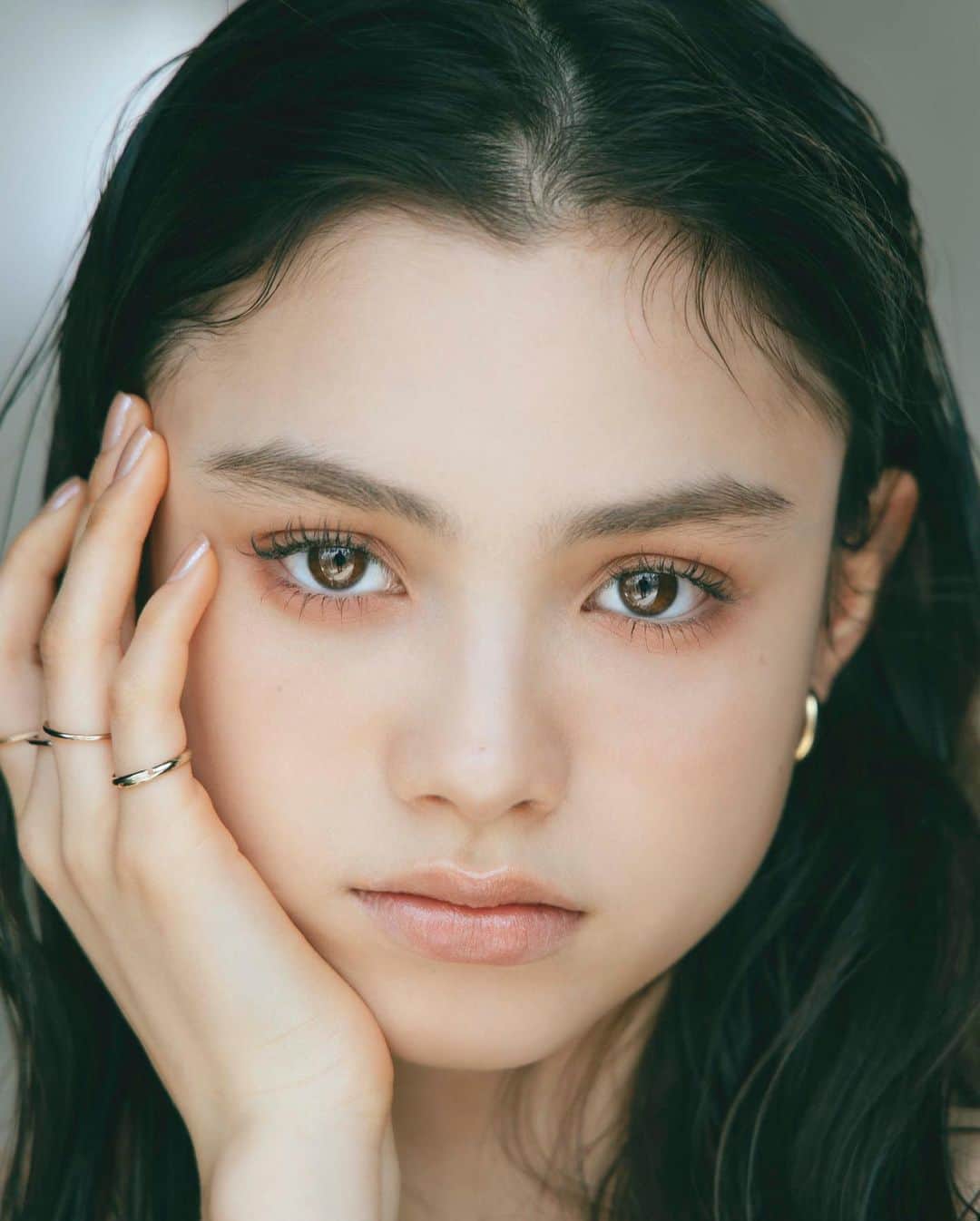 神戸健太郎のインスタグラム：「#mywork📸#vivi#ブリッジマン遊七 さん  #fashionphotography #beautyphotography #portraitphotography #studiophotography」
