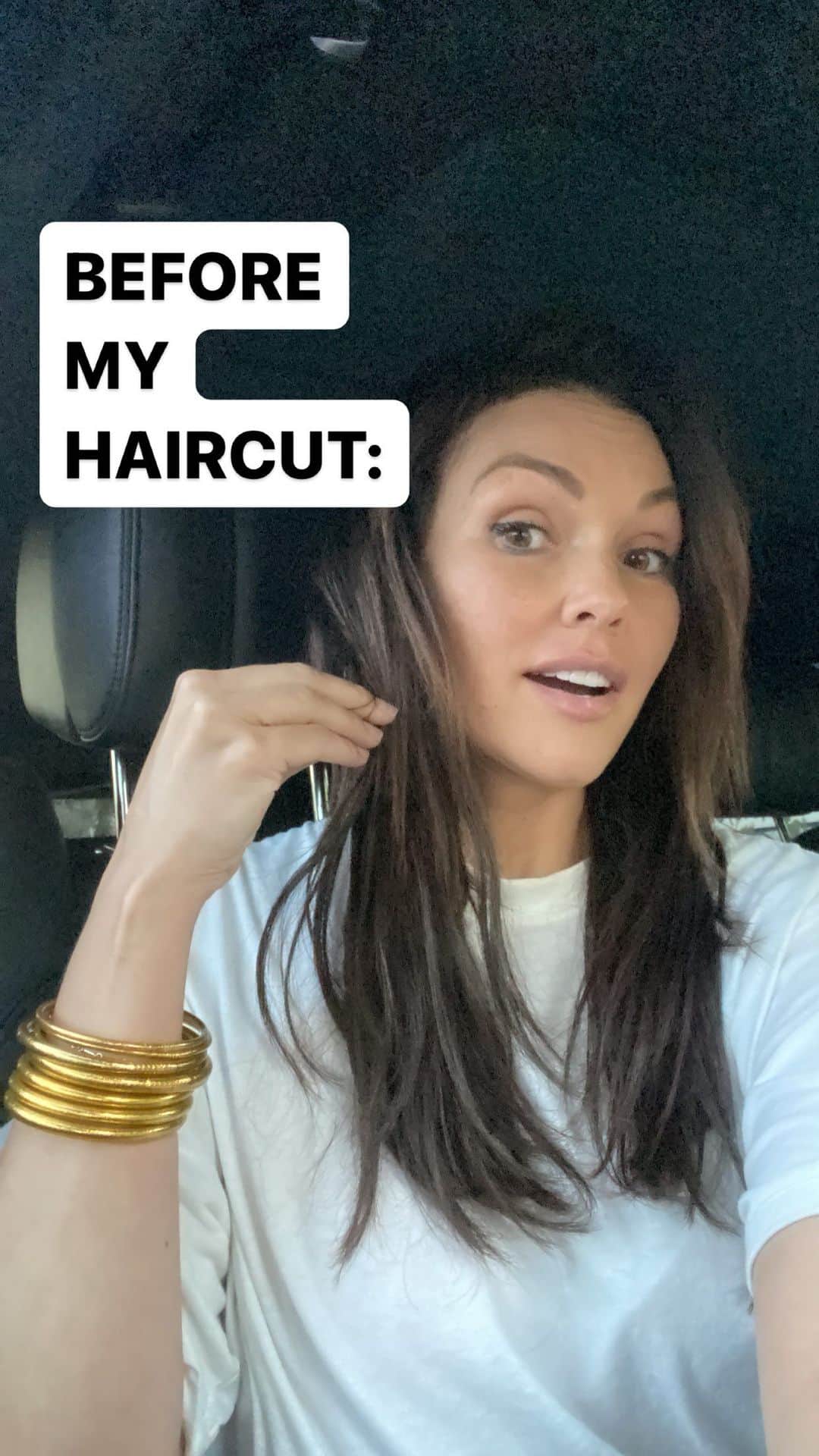 カンディー・ジョンソンのインスタグラム：「Meet Sheila, my new hair cut: she’s an 80’s hairband haircut😂She’s a shaggy, glam rock gal, that marches to the beat of her own bouncy-fluffle-y, mullet-y, locks.   I cut her myself. I have loved (whether it’s come out good or with a shaved head😂) self-chopping & cutting my hair mystic. I’ve been cutting my hair for years, even since before I went to Cosmetology school, exactly 1 zillion years ago.   Please feel free to tag me if you join me in the glam rock, 80’s hair band , haircut club / movement 😂  #hair #haircut #hairstyle #80s #glam #rock #beforeandafter #hairtransformation #hairstyles」