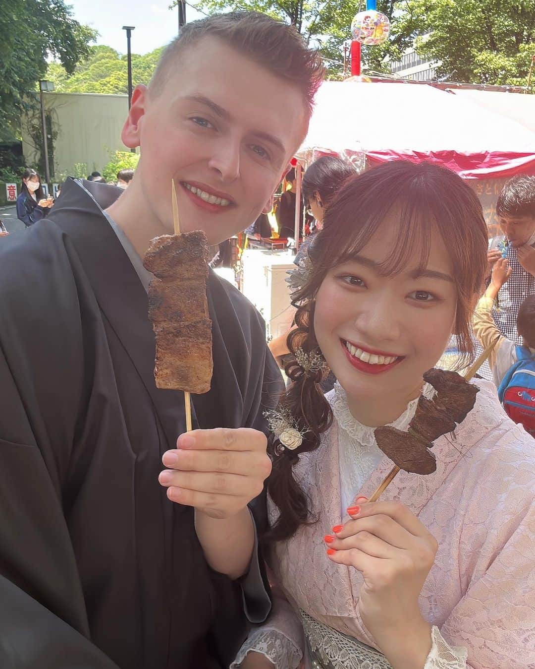 りせのインスタグラム：「百万石祭り✨ 串焼き食べ始めてから 写真撮り忘れたことに気づいた笑  声かけてくださった皆様ありがとうございました☺️  着物ルイス、安定にかっこよかった❤️❤️  YouTubeも見てね🥰」
