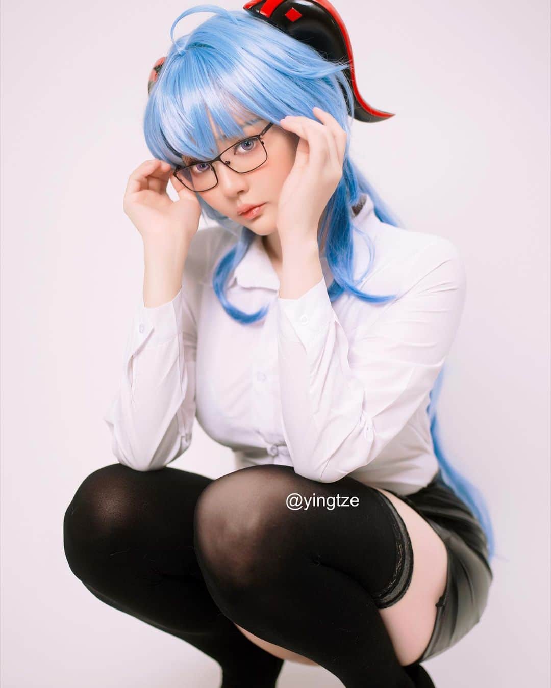 YingTzeさんのインスタグラム写真 - (YingTzeInstagram)「Need a Secretary ? 👓✨  Secretary Ganyu is Set A for June’s Patr3on Set 🫶🏻💕 All photo sets will be sent by the end of today , thank you for your support !  📸 @prestonles.ig  Studio @peoplegraphy   #genshinimpact #genshinimpactcosplay #ganyu #ganyucosplay」6月22日 10時30分 - yingtze