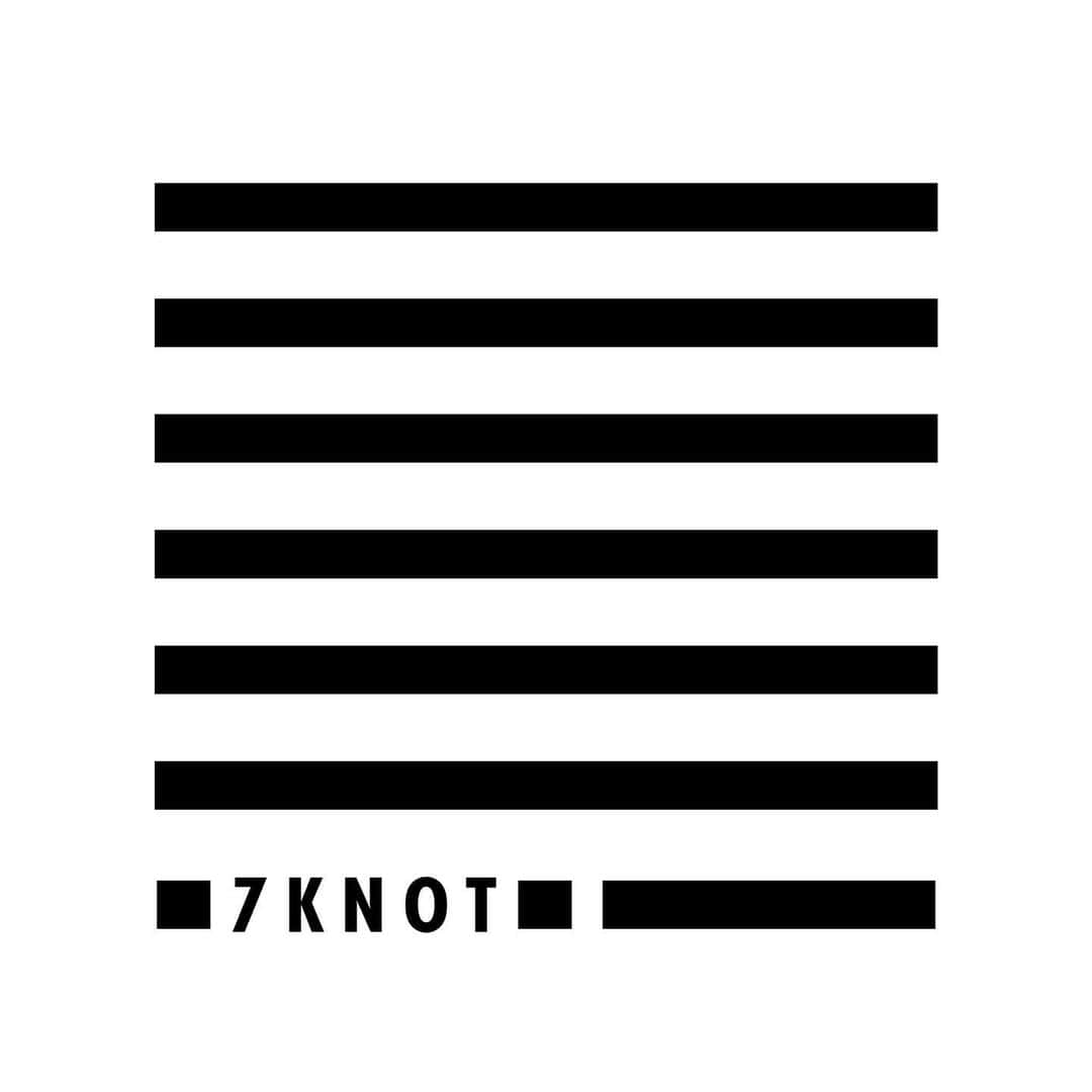 菜々香のインスタグラム：「7KNOTの公式アカウント開設しました💗💗💗 @7knot_official 新商品の写真をUPしています フォローしてね✨🫶🏼  #7KNOT」