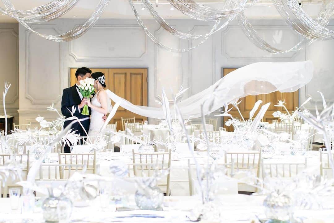 のインスタグラム：「decoration  @natsu.tsg @hirasawa.tsg   #trunkwedding  #trunkbyshotogalally  #渋谷 #装飾 #空間デザイン #ゲストテーブル装花」