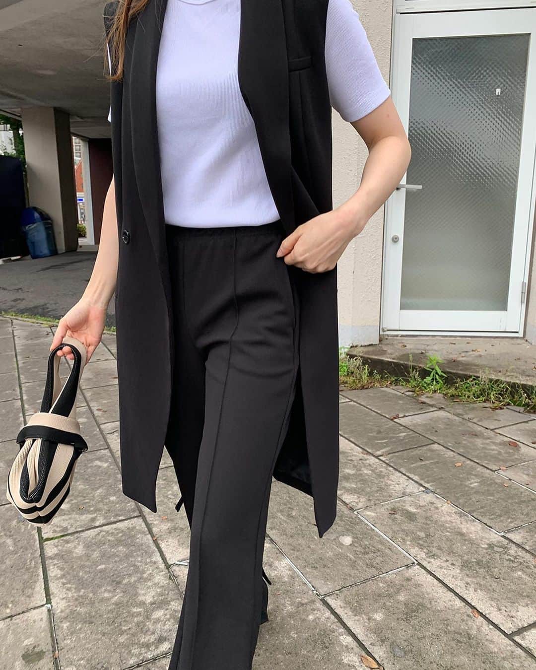 DHOLIC SNAPさんのインスタグラム写真 - (DHOLIC SNAPInstagram)「Ordinary by @maikooe  New arrivals 🧺  韓国ファッション好きさんおすすめSHOP...🤍」6月22日 12時11分 - d_by_dholic