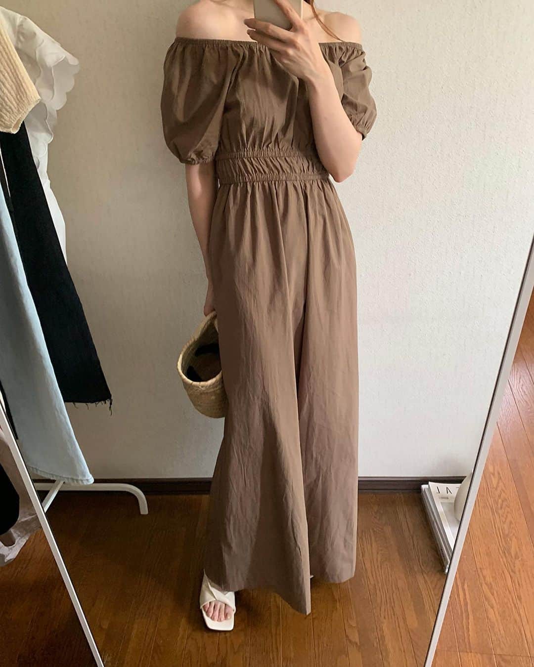 DHOLIC SNAPさんのインスタグラム写真 - (DHOLIC SNAPInstagram)「Ordinary by @maikooe  New arrivals 🧺  韓国ファッション好きさんおすすめSHOP...🤍」6月22日 12時11分 - d_by_dholic