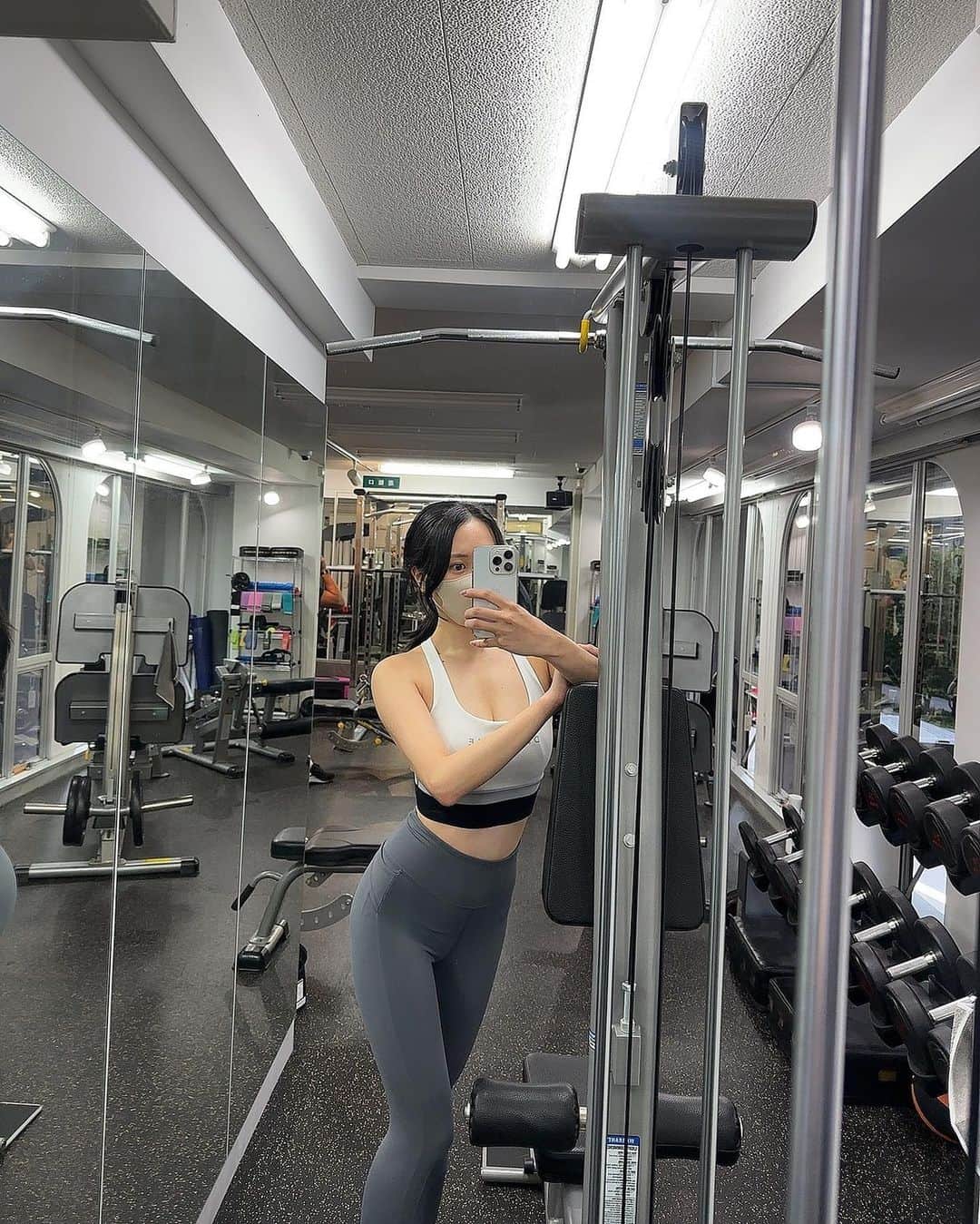 福江菜々華のインスタグラム：「最近久々にトレーニング再開したので 筋肉痛が辛い🥹 追い込んでくれる谷口さんに感謝🙏 . .  #BEYOND#ビヨンド#ジム#ダイエット#トレーニング#トレーニング女子#トレーニングウェア#筋トレ#筋トレ女子」