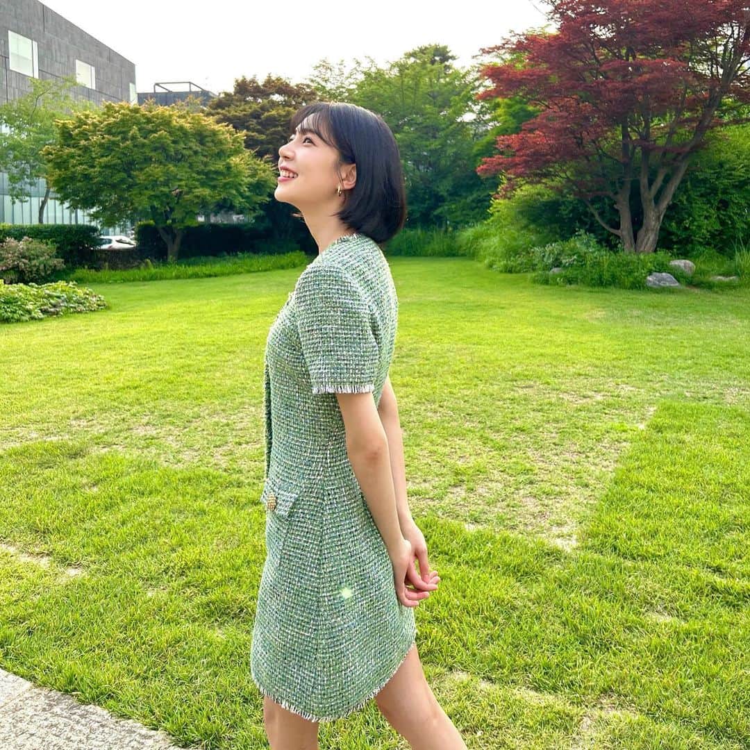 ペク・ジニのインスタグラム：「연두타임💚💚💚」