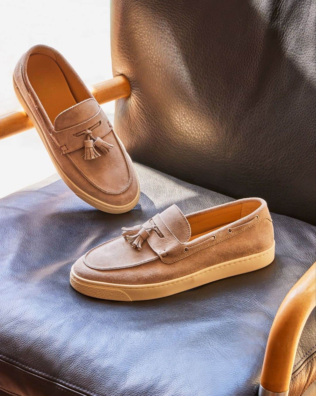 barneysnyofficialのインスタグラム：「Shoes for him…. @brunellocucinelli_brand」