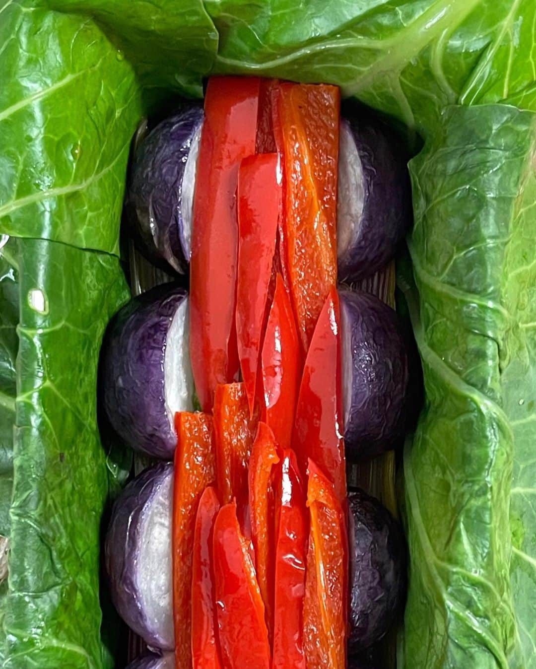 Chinamiさんのインスタグラム写真 - (ChinamiInstagram)「Vegetable terrine🌿 野菜のテリーヌを作りました♪  ストーリーにも、ちらっと書かせていただきましたが、今回は お箸🥢でも食べられるように和の雰囲気に盛り付けてみました。  #野菜料理　#テリーヌ #terrine #家庭菜園　 #野菜 #ポタジェ #wasara」6月22日 22時42分 - chinamiphoto