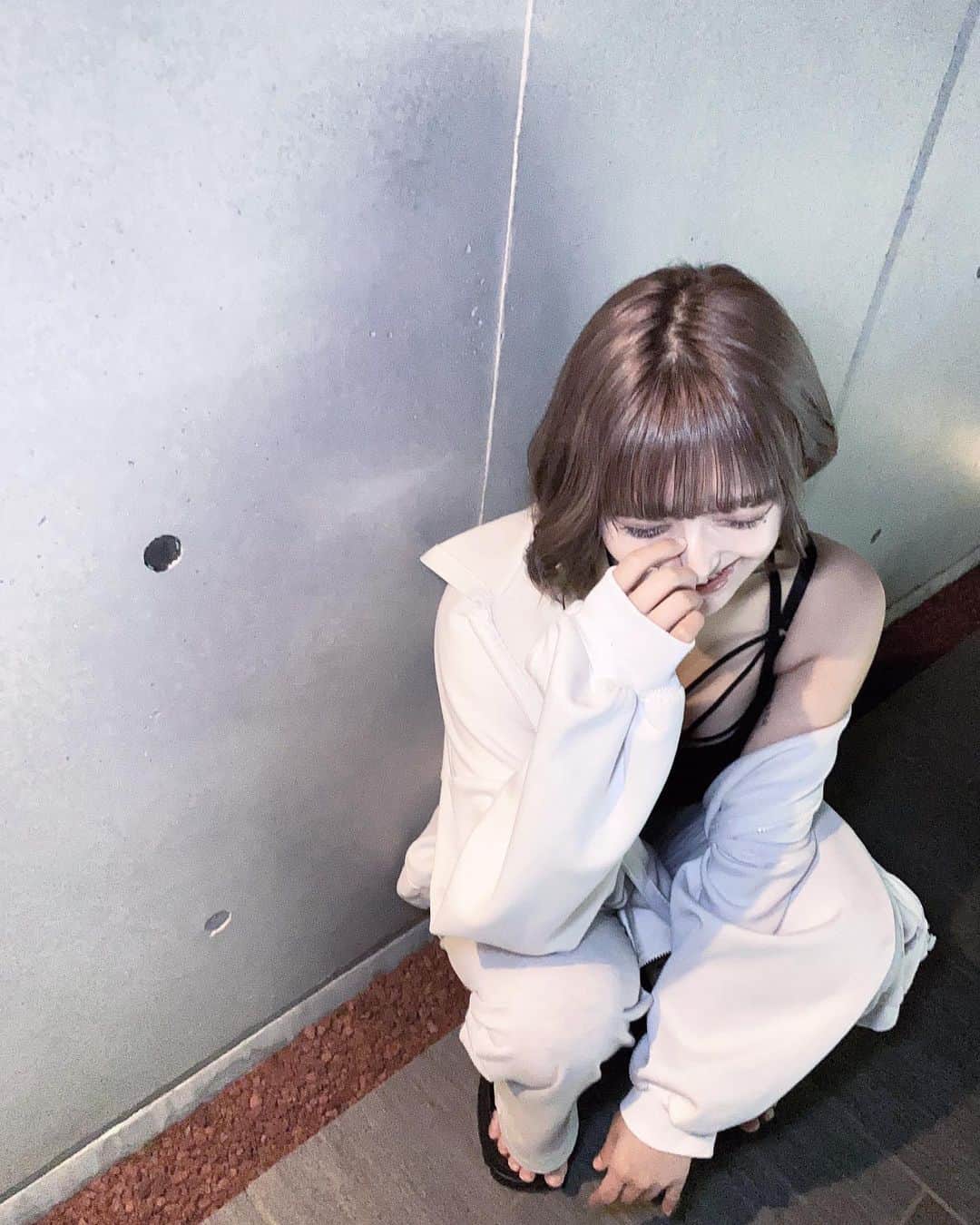 一ノ瀬りとのインスタグラム：「おすわり」