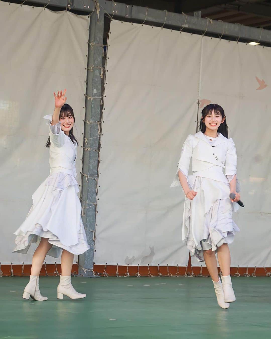 のインスタグラム：「・ この写真自由でとってもいいね 6/25ダイバーシティでのリリイベは撮可ブロックあります🫡　また可愛い写真沢山撮って下さいな楽しみ。  #ukka #茜空」