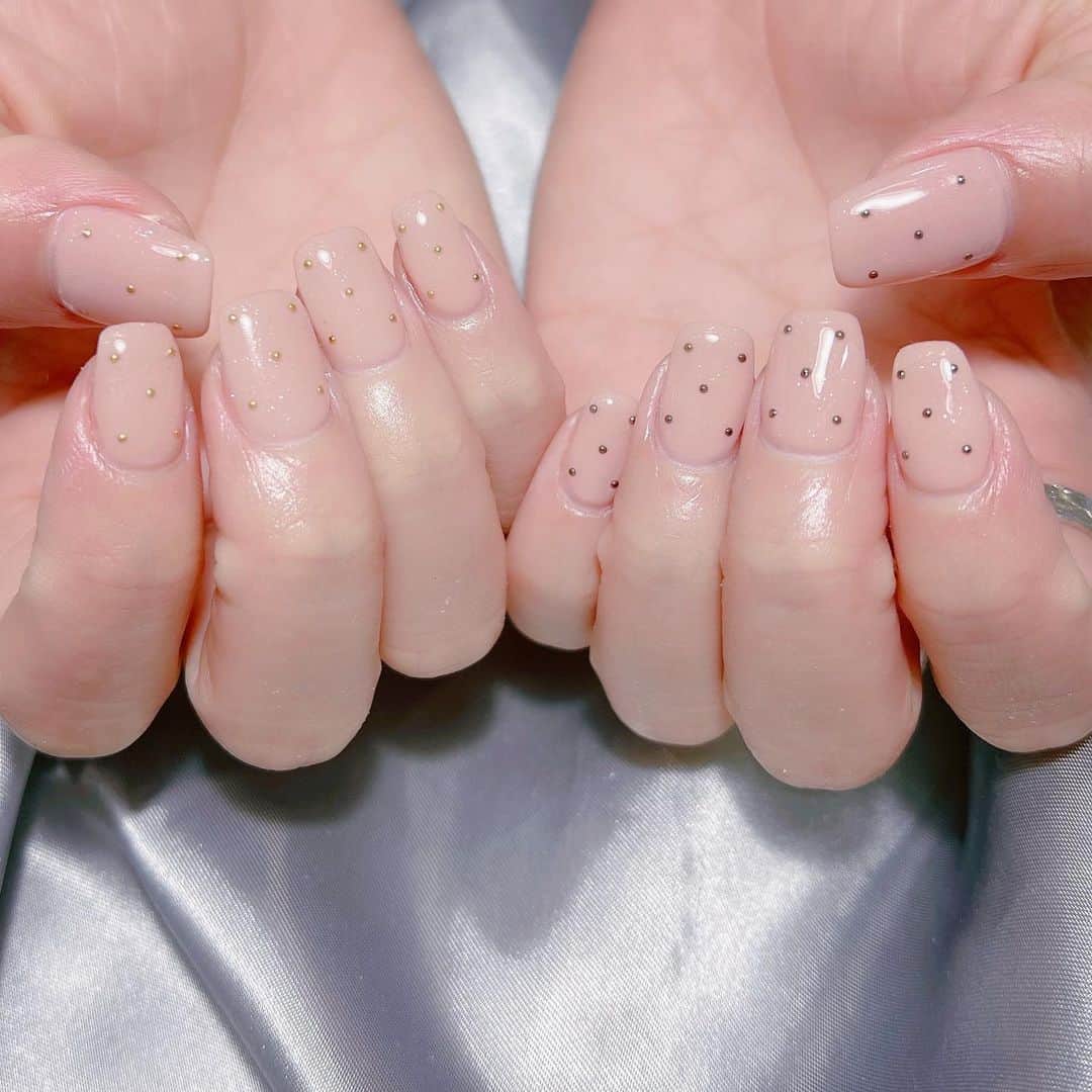 なかやまちえこさんのインスタグラム写真 - (なかやまちえこInstagram)「さりげないアシメネイル💅⠀ ⠀ @aina_hashimot0 ちゃん⠀ #nail #nails #nailart #ネイル #美甲 #ネイルアート  #japanesenailart #manucure #japanesenails #manicurist #gelnails #أظافر #네일아트 #미용  #เพ้นท์เล็บ #artedeuñas #เพ้นท์เล็บเจล #ジェルネイルデザイン #ネイルデザイン #nagelkunst #シンプルネイル @pregel.jp @aby_sharenail」6月22日 23時29分 - chiekonakayama